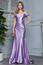 Vestido largo morado satinado con hombros descubiertos, ideal para XV años o bodas