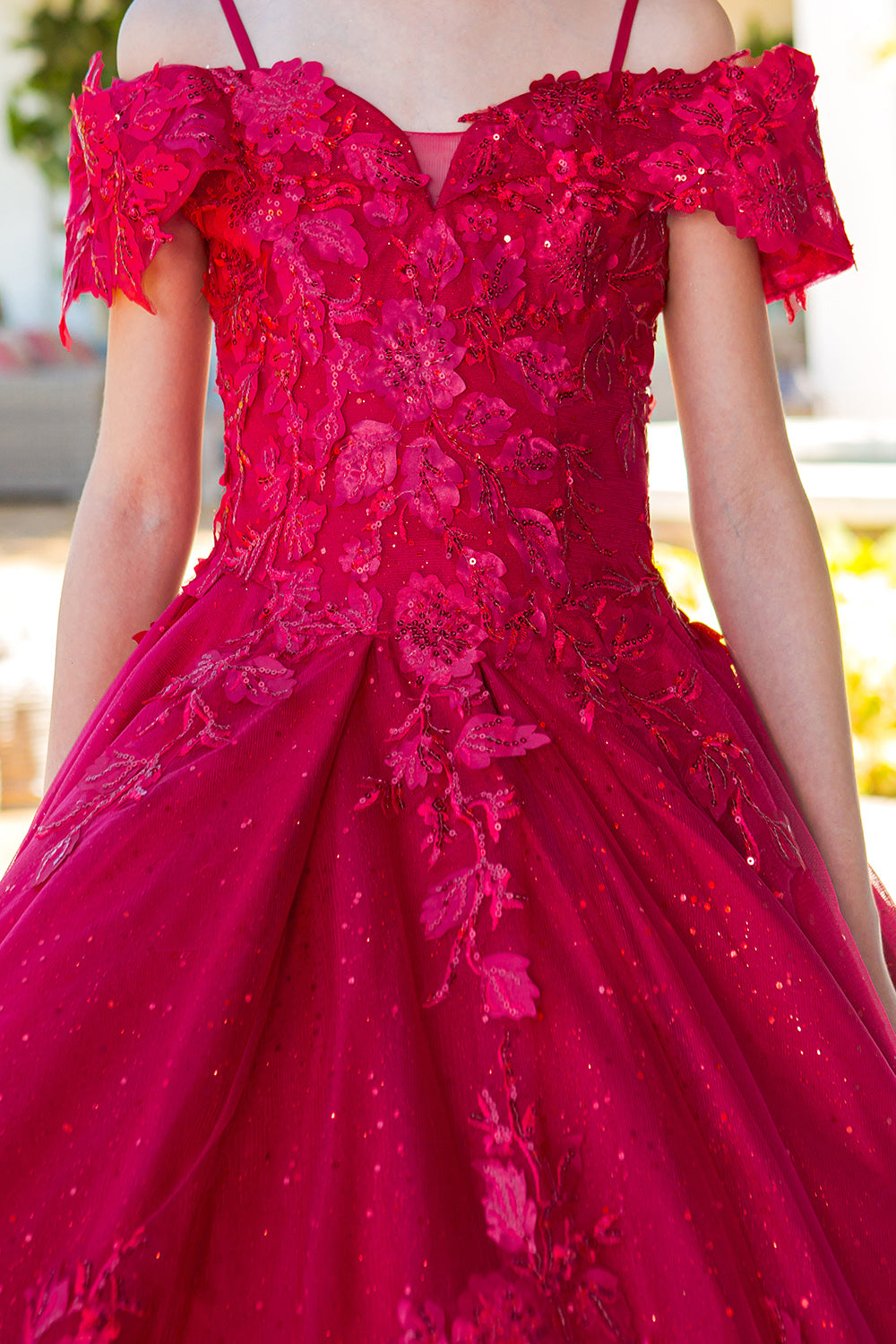 Vestido de Niña y Mini Quinceañera con Flores 3D y Hombros Descubiertos - Cinderella Couture 8045