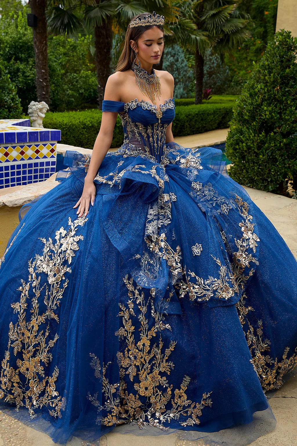 Vestido de XV Años GLS by Gloria GL3552 – Estilo Real con Bordado Floral y Pedrería