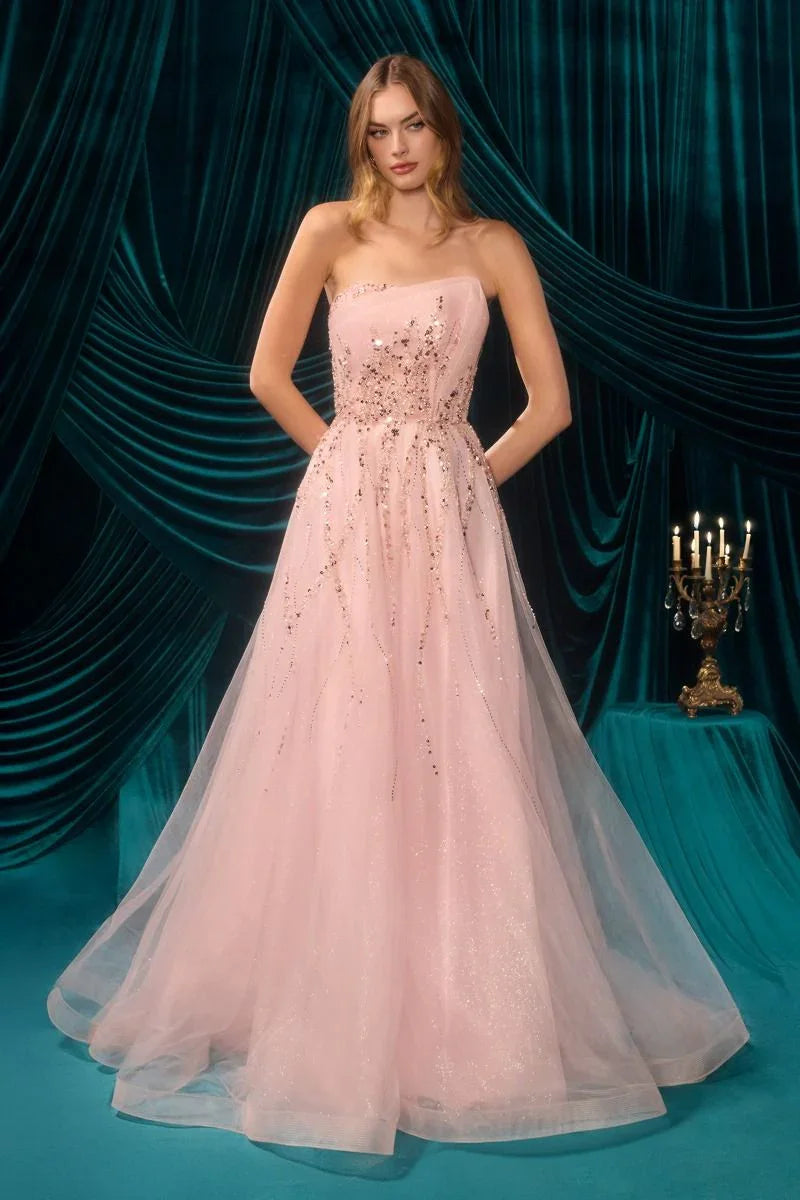 Vestido de novia rosa sin tirantes con brillos, ideal para XV años o boda, fondo de terciopelo verde