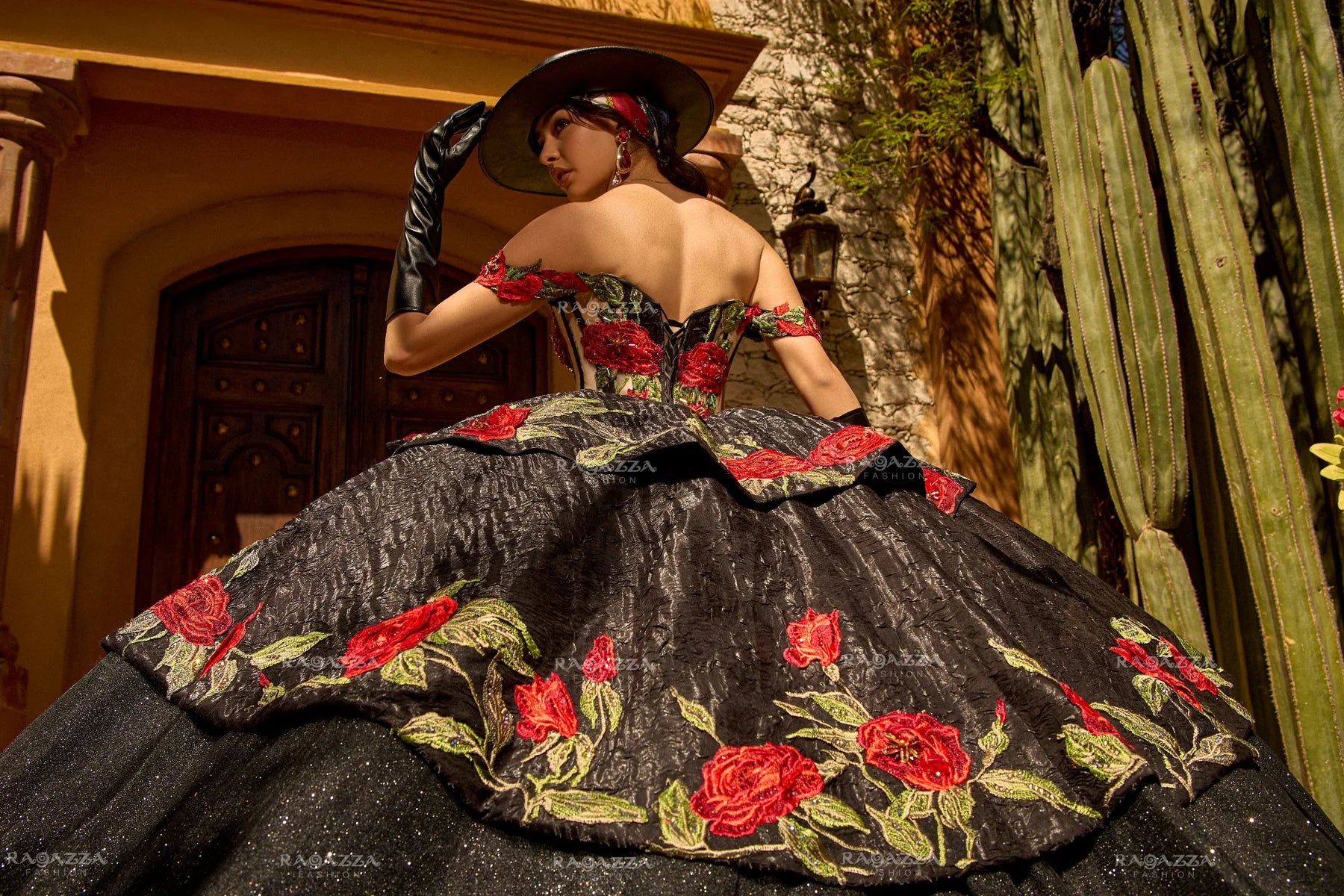 Vestido de Quinceañera Charro Floral de Ragazza - MV57-157
