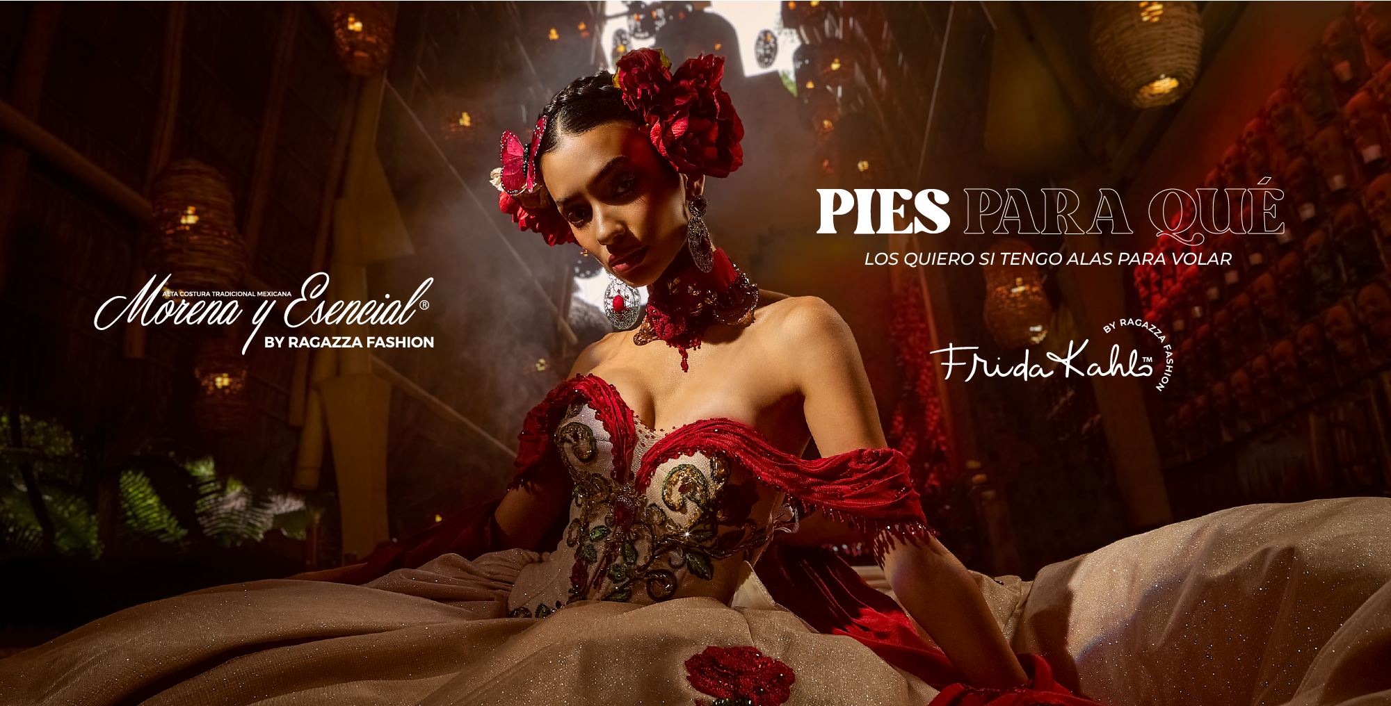 Modelo con vestido de gala inspirado en Frida Kahlo y Morena y Esencial de Ragazza Fashion.