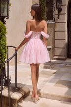 Vestido Corto Damas de XV con Hombros Descubiertos y Brillo - Ladivine CJ420