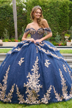 Vestido de Quinceañera con Corsé, Bordados y Cauda - GLS by Elizabeth K GL3857