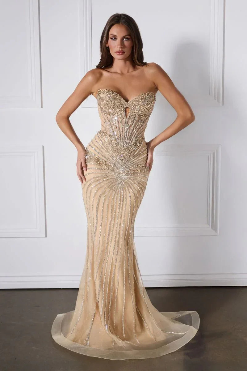 Vestido de novia dorado con brillos, escote corazón y cola sirena para bodas o XV años