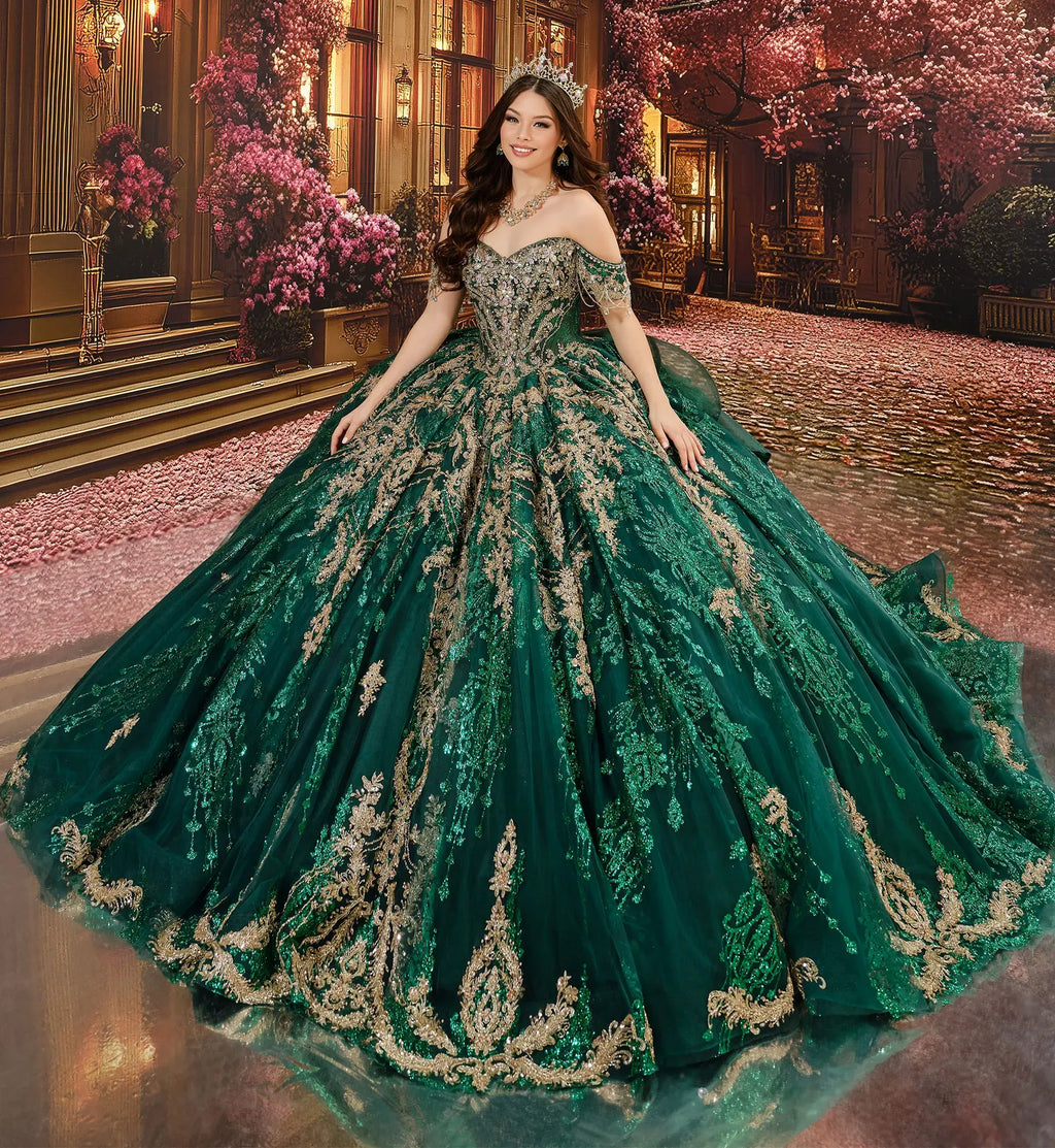 Vestido de Quinceañera con Efecto Hielo y Cola Extralarga - Princesa by Ariana Vara PR30251