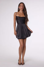 Vestido Elegante Corto En Satinado - Amoris T616