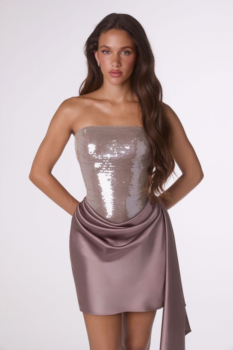 Vestido Corto Con Lentejuelas & Falda Satinada - Amoris T734